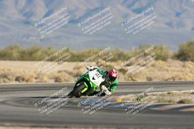 media/Dec-07-2025-CVMA (Sun) [[3e7d2de5dc]]/Race 16-Formula Middleweight/